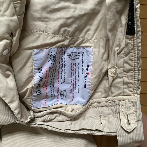 Kiton men pants 98%cotton. Made in Napoli. Beige, smart casual pants.Never worn - Picture 6 of 8